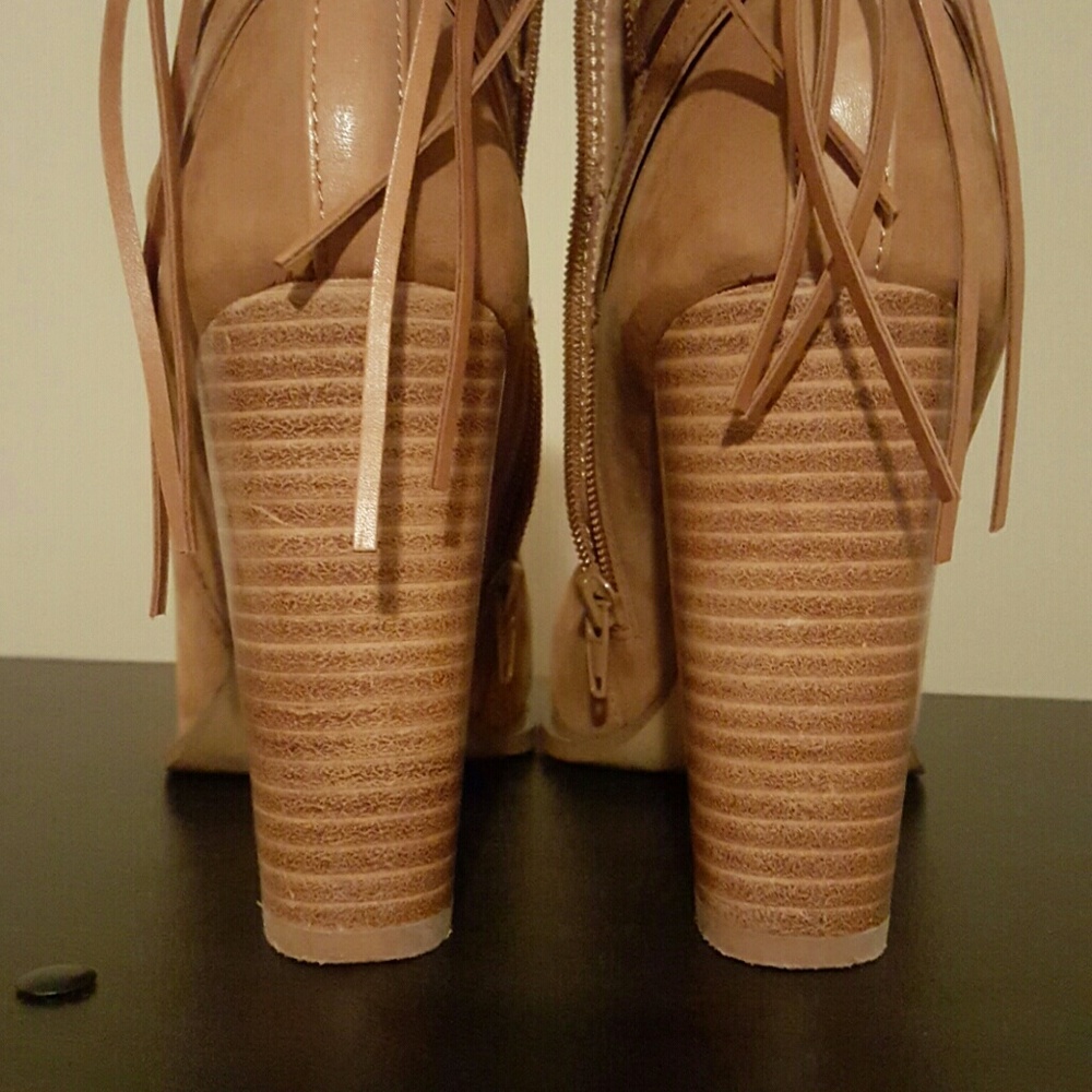 Steve Madden size 8.5 camel colored ankle boots - Picture 5 of 5